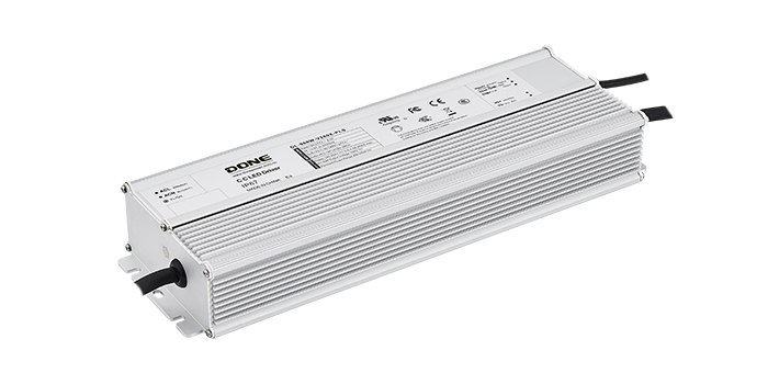 960 W