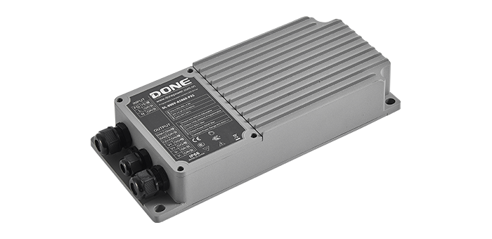 800 W